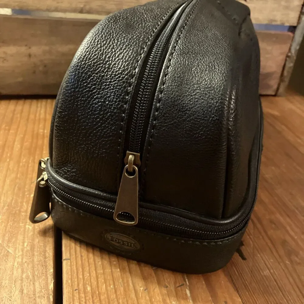 Vintage FOSSIL Black Leather Toiletry Zip Around Shave Kit Bag